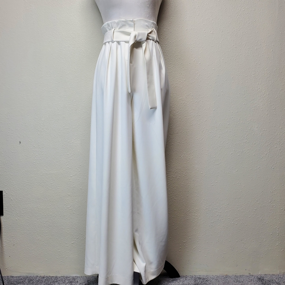 BCBG MazAzria White Wide Leg Dress Pants with White Fabric Belt Size Ext… - Picture 6 of 10
